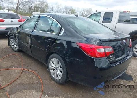 2015 Subaru Legacy 2.5I Premium z USA, uszkodzony, nr VIN 4S3BNAC64F3032344